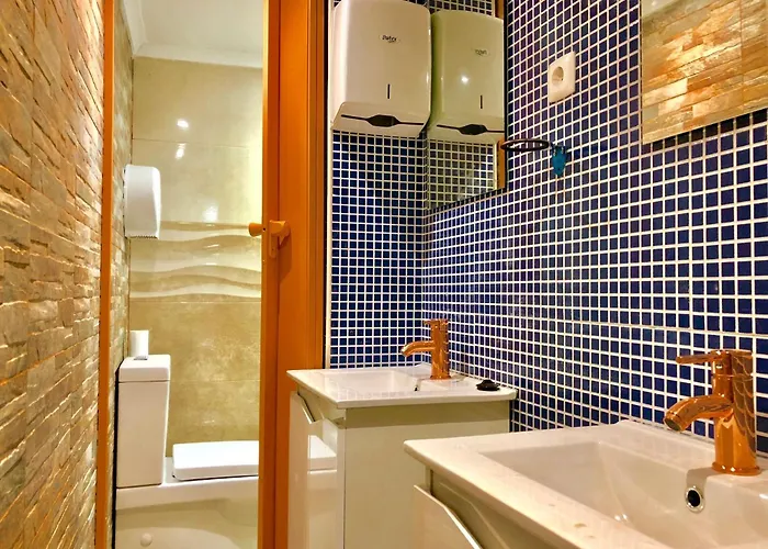 Downtown Penthouse Balcony River View *