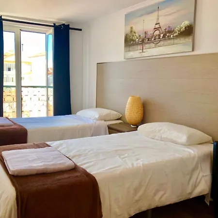 Downtown Penthouse Balcony River View Apartment Lisbon